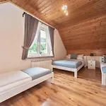 Holiday home Maja-domek Z Jacuzzi I Kominkiem Miedzybrodzie Zywieckie