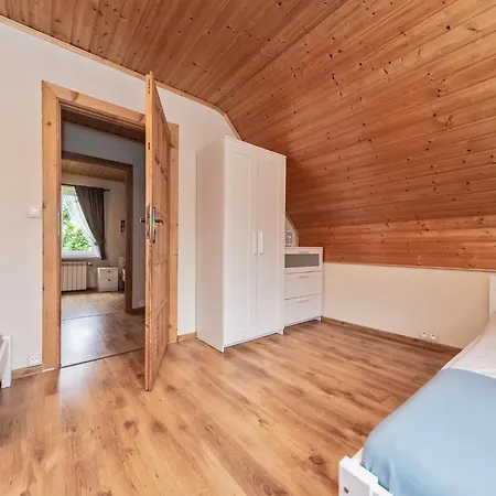 Maja-domek Z Kominkiem * Miedzybrodzie Zywieckie