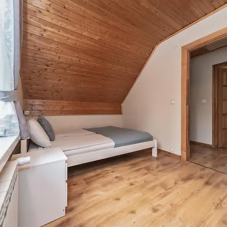 Maja Z Jacuzzi I Kominkiem