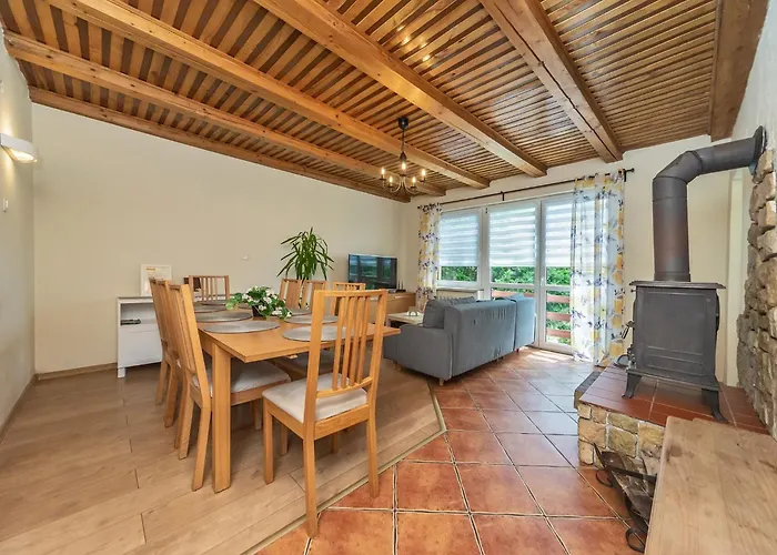 Casa de Férias Maja-domek Z Jacuzzi I Kominkiem Miedzybrodzie Zywieckie